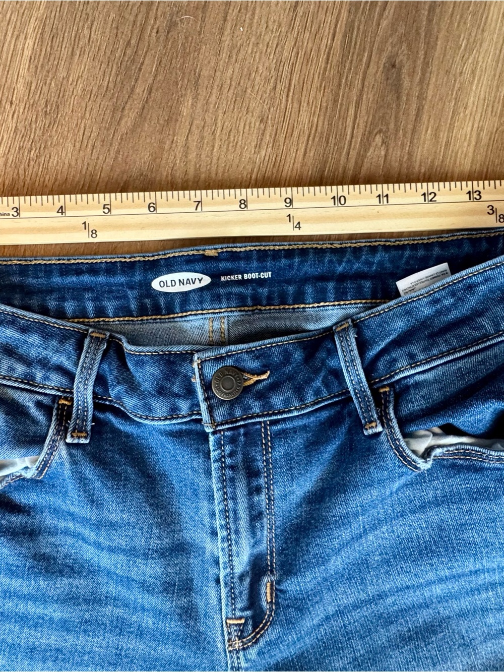Old Navy Kicker Bootcut Women's Jeans - Picture 6 of 6